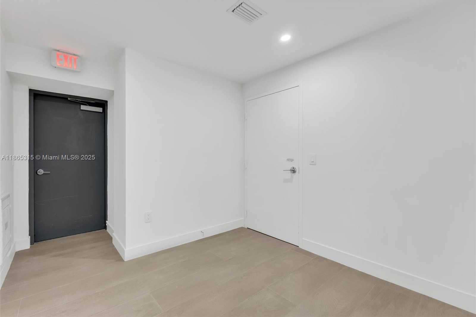 Small Image of 700 NORTH EAST 24TH ST #1207, Miami Number 41