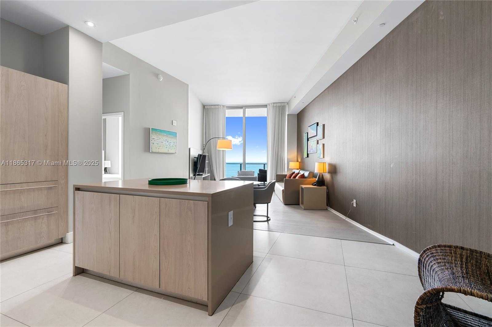 Small Image of 4111 SOUTH OCEAN DR #702, Hollywood Number 15