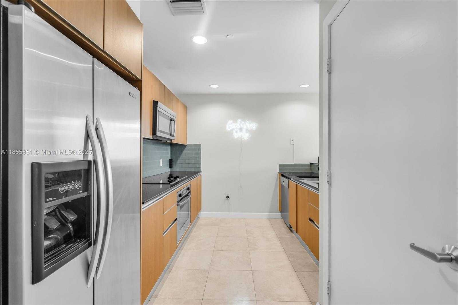 Small Image of 1060 BRICKELL AVE #3601, Miami Number 5
