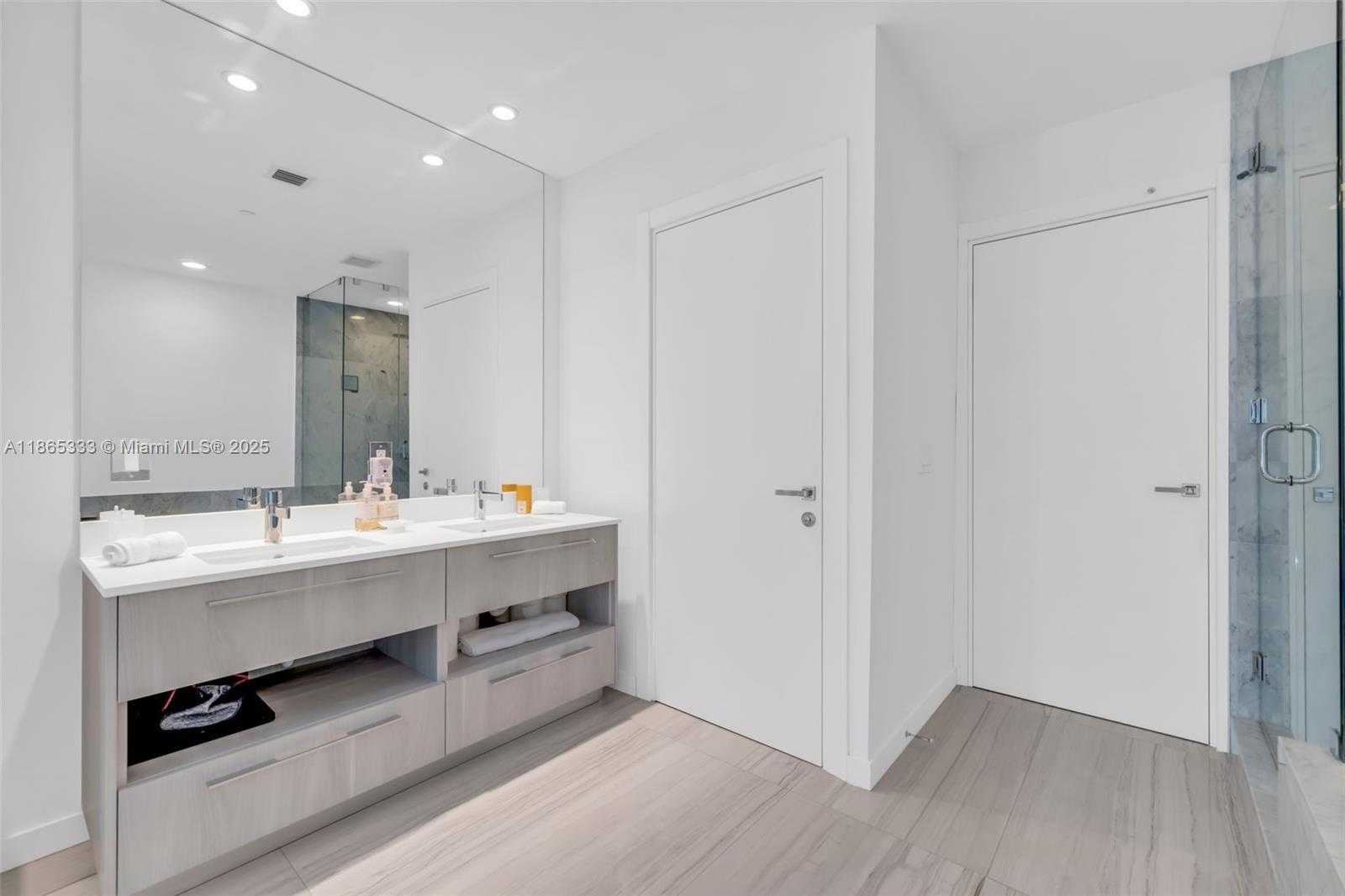 Small Image of 480 NORTH EAST 31ST ST #4503, Miami Number 15