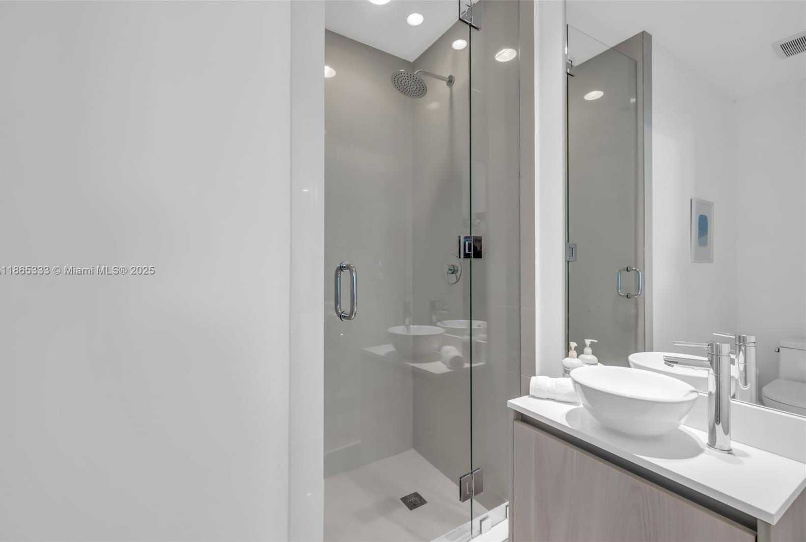 Small Image of 480 NORTH EAST 31ST ST #4503, Miami Number 27