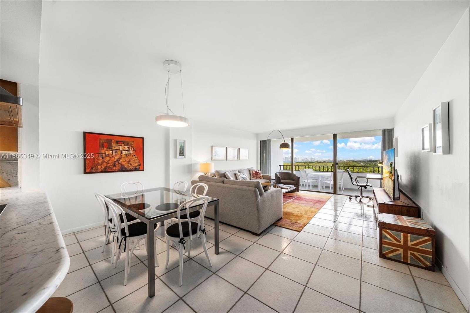 Small Image of 155 OCEAN LANE DR #1104, Key Biscayne Number 13