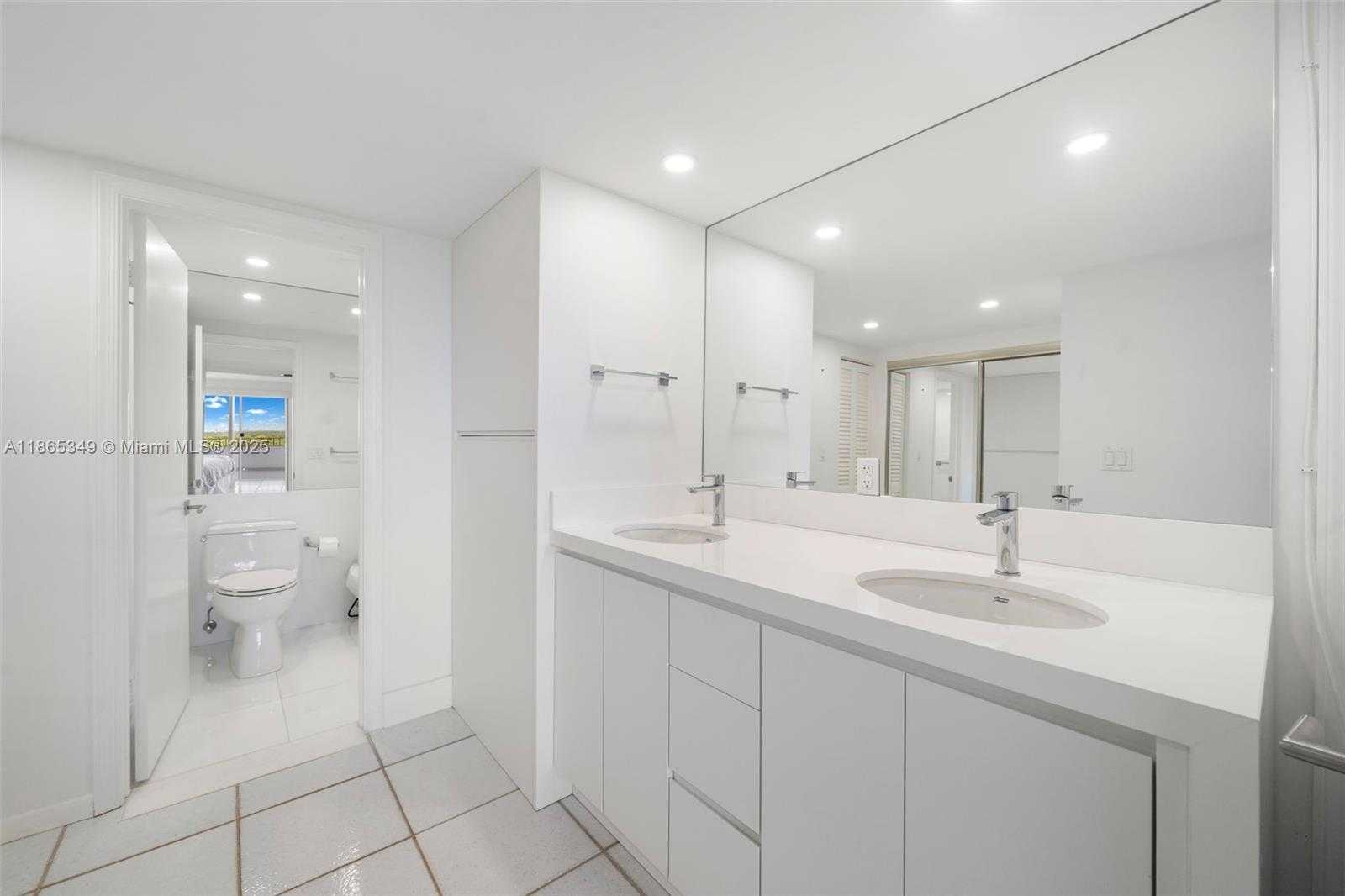 Small Image of 155 OCEAN LANE DR #1104, Key Biscayne Number 15