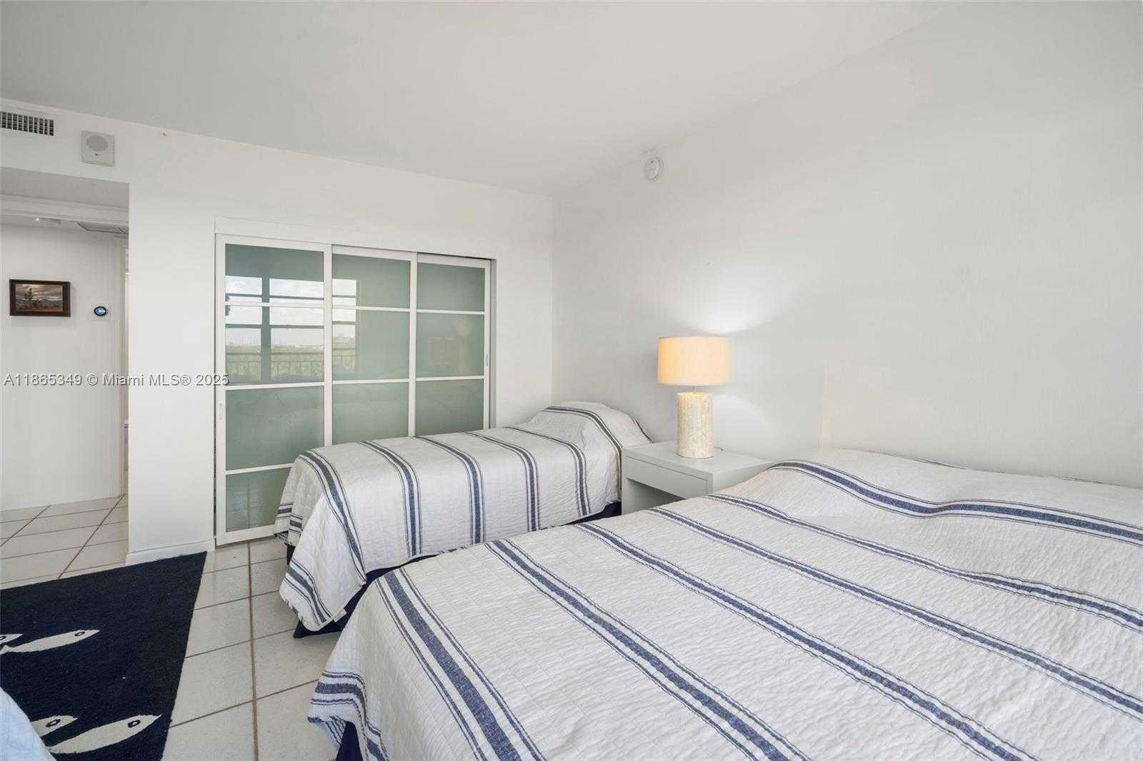Small Image of 155 OCEAN LANE DR #1104, Key Biscayne Number 21