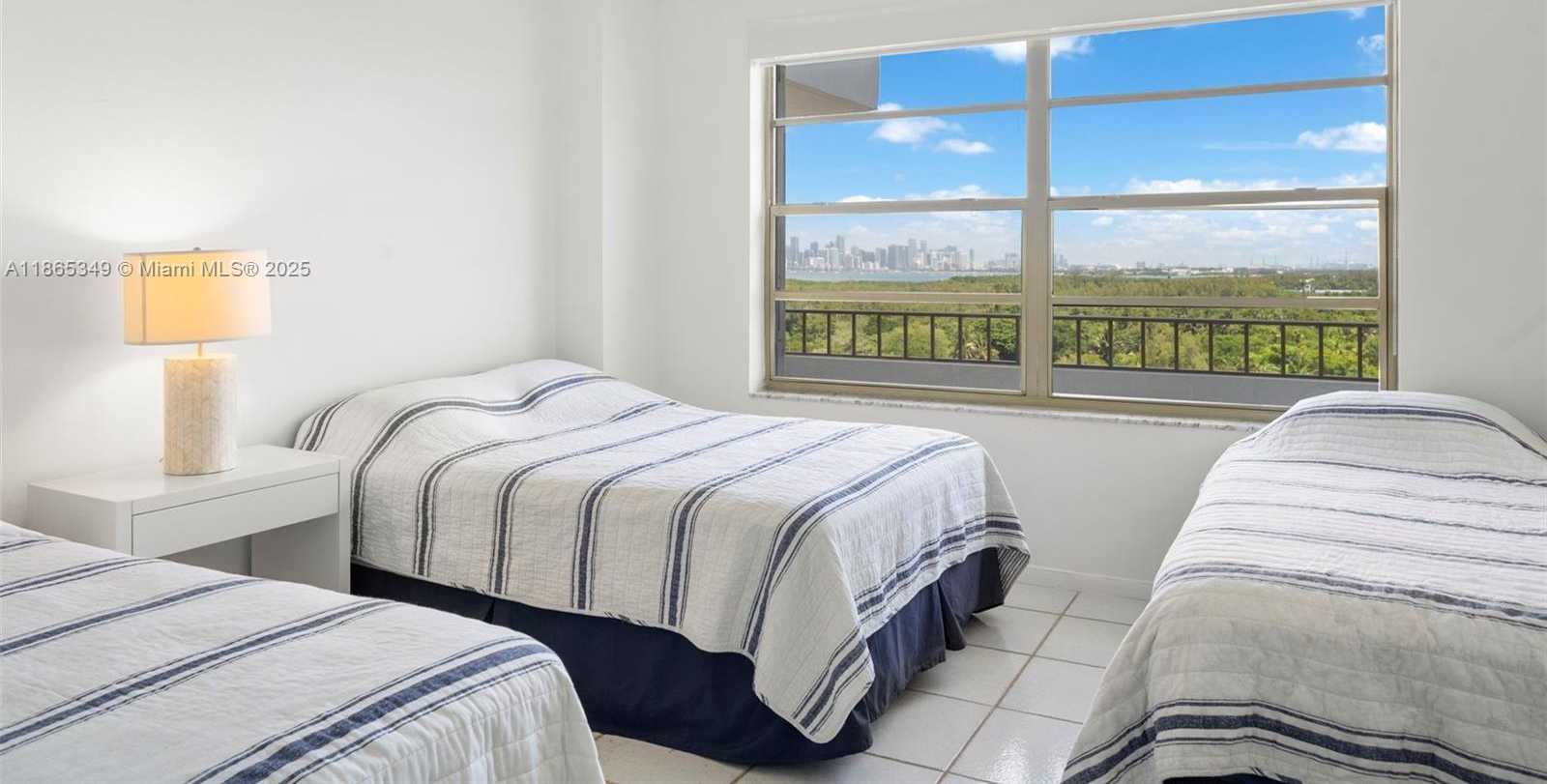Small Image of 155 OCEAN LANE DR #1104, Key Biscayne Number 22