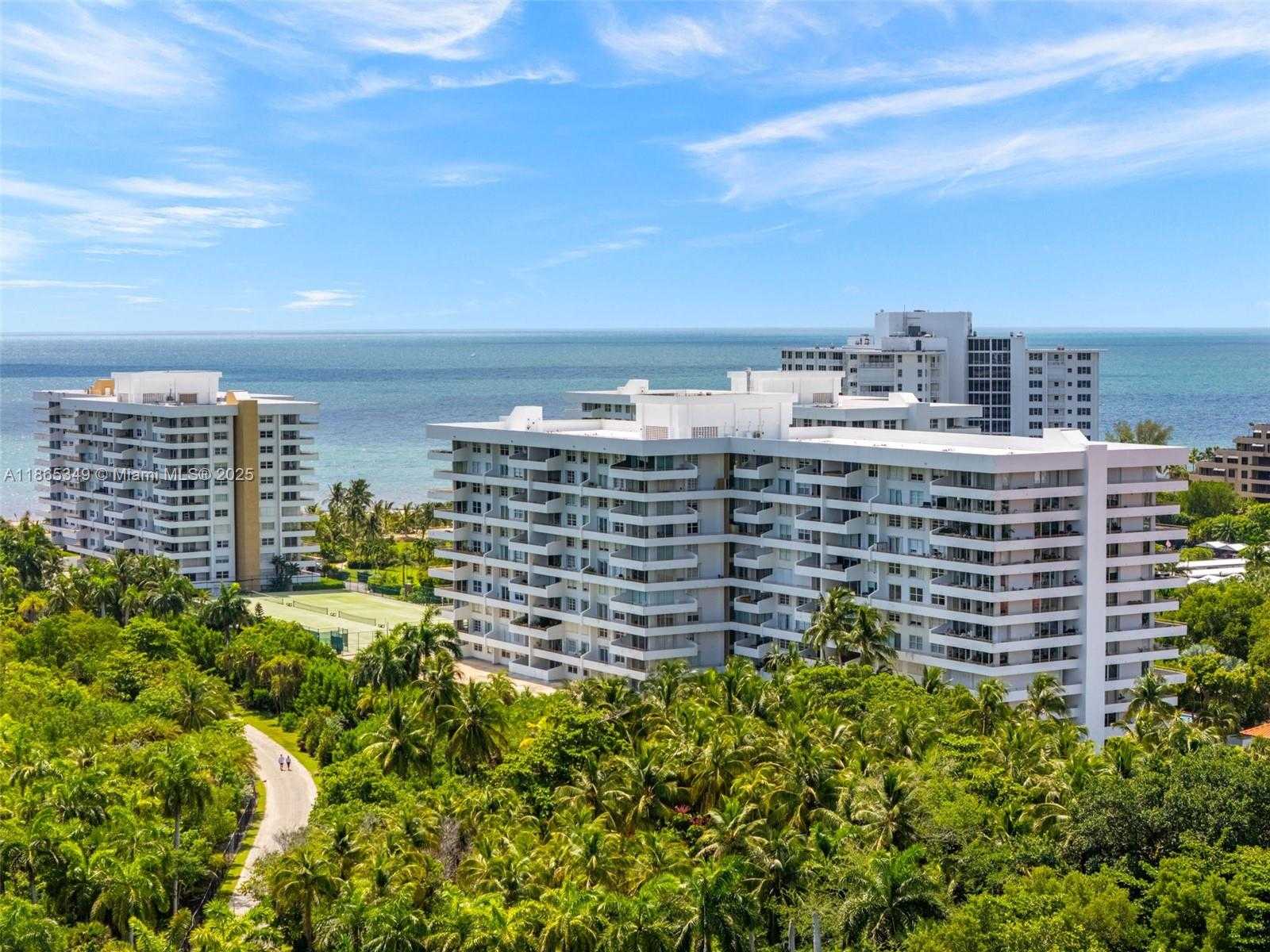 Small Image of 155 OCEAN LANE DR #1104, Key Biscayne Number 32