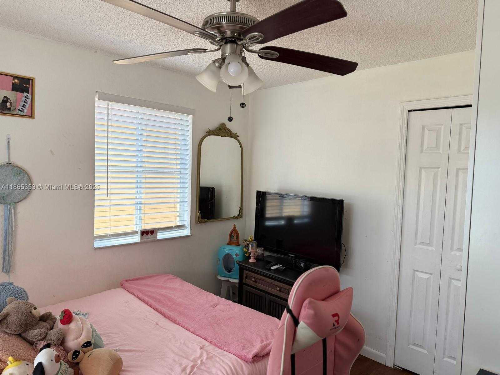 Small Image of 233 EAST FOREST OAK CIR, Davie Number 13