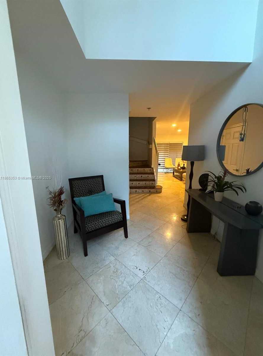 Small Image of 233 EAST FOREST OAK CIR, Davie Number 9