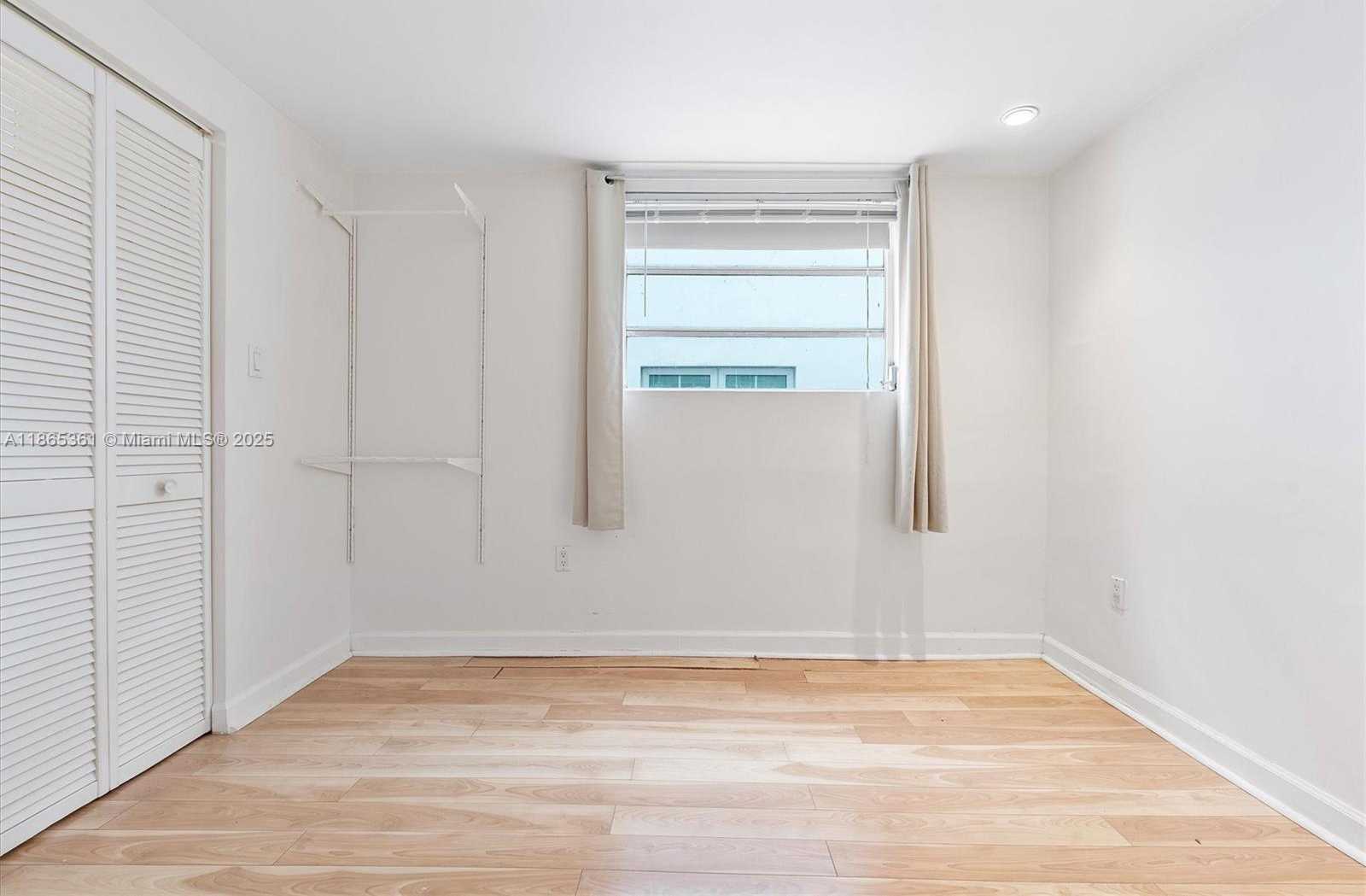 Small Image of 1211 PENNSYLVANIA AVE #E1, Miami Beach Number 15