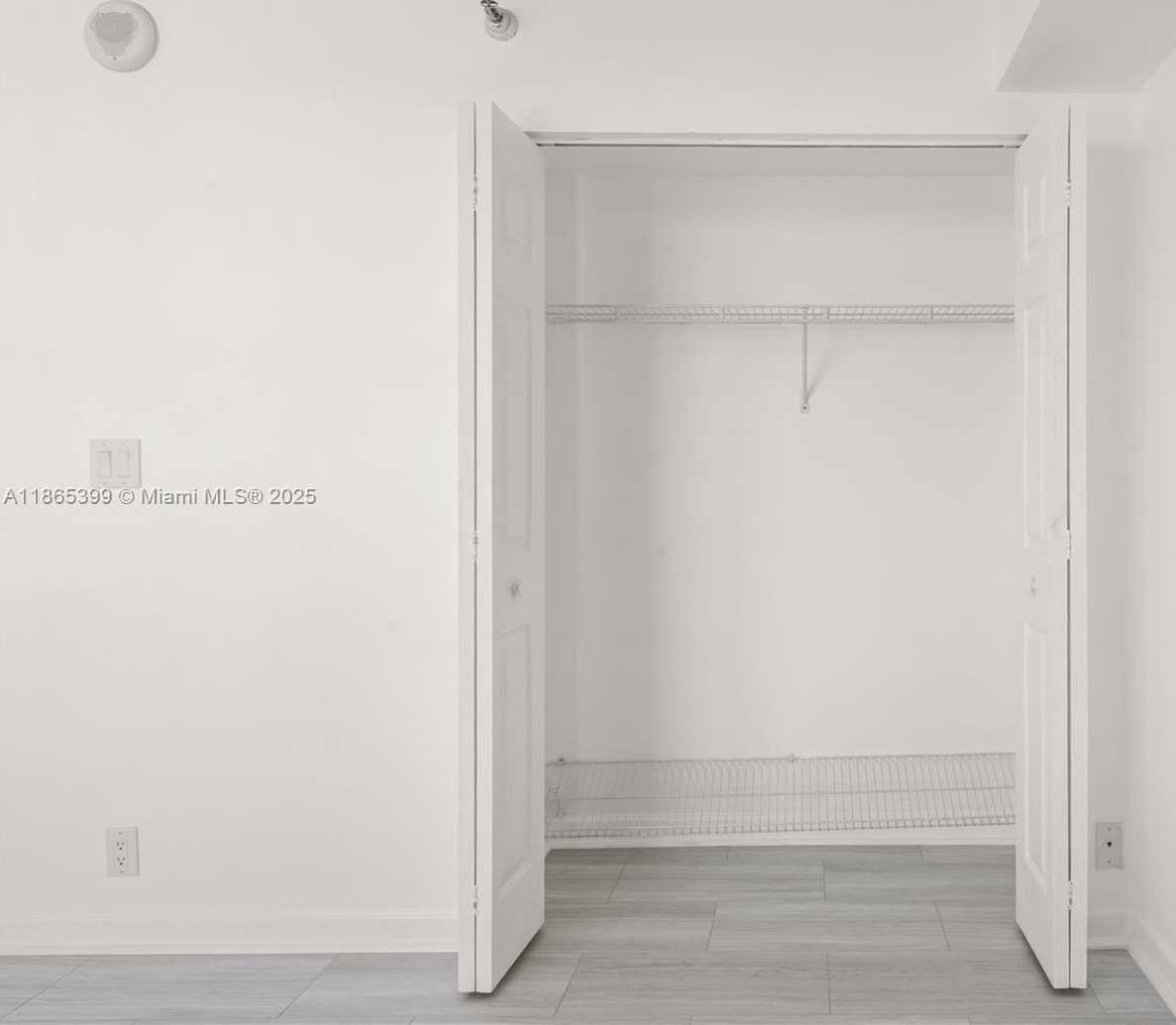 Small Image of 3530 MYSTIC POINTE DR #3206, Aventura Number 16
