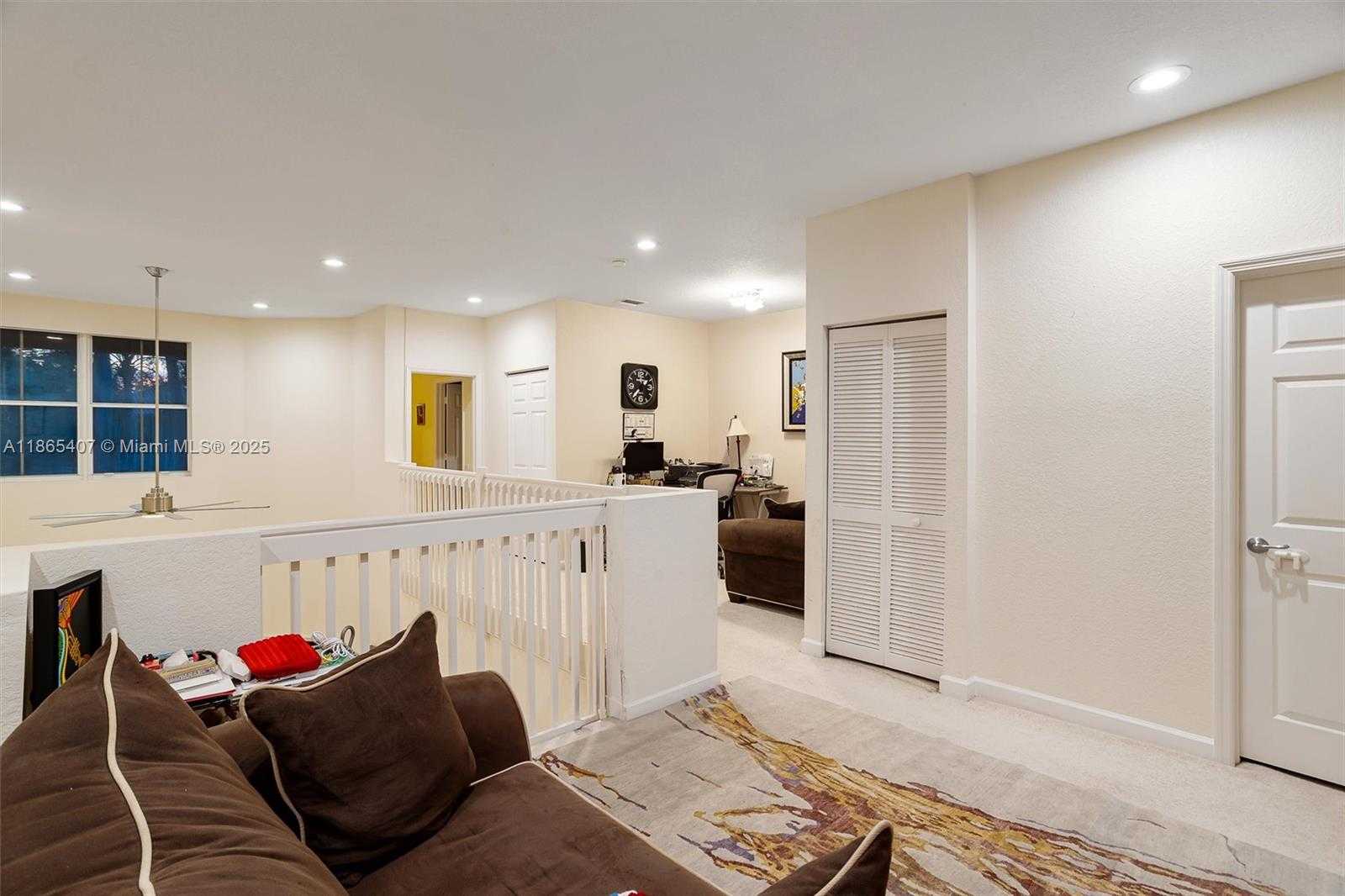Small Image of 1384 HARBOR VIEW W, Hollywood Number 34