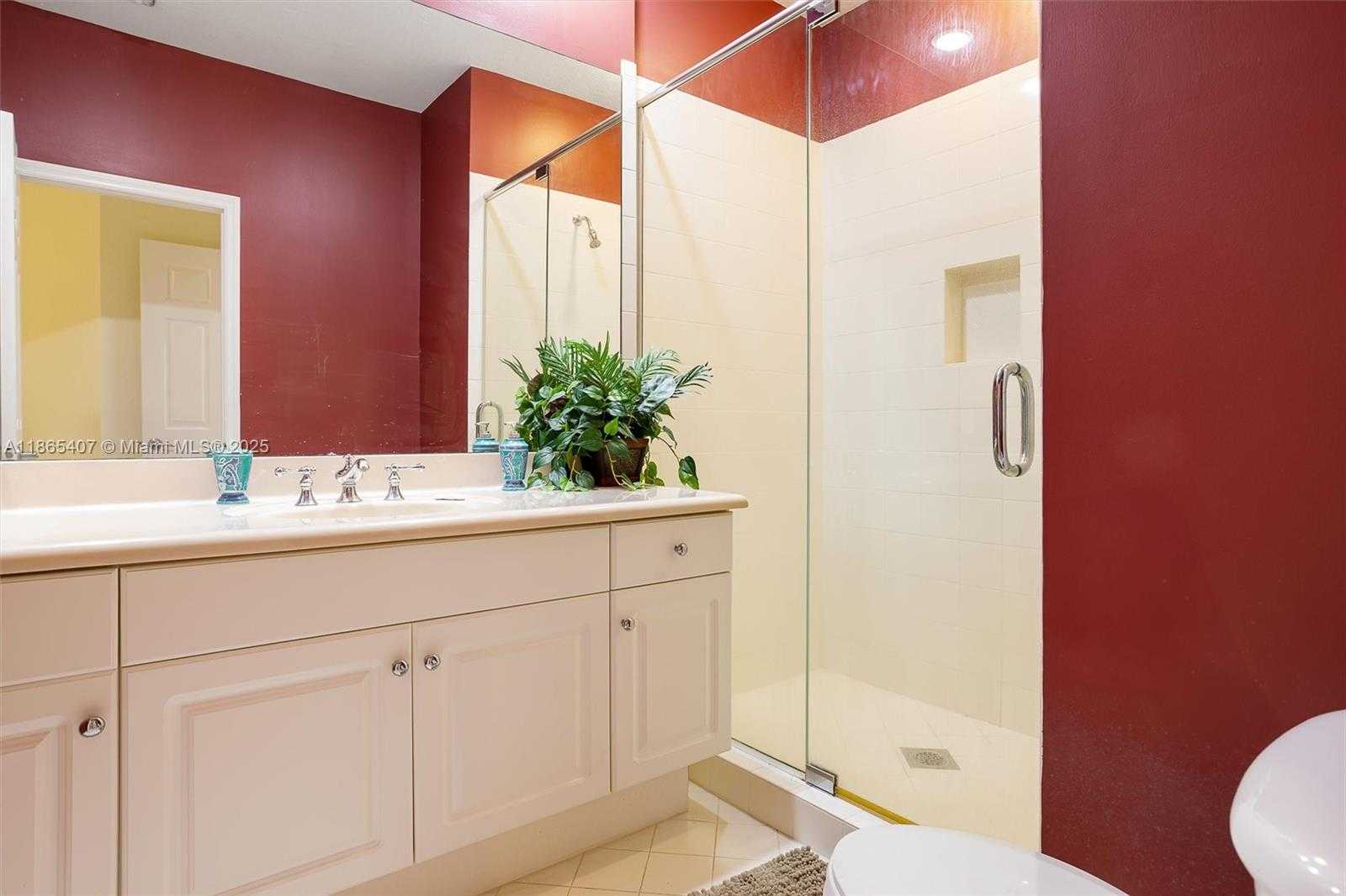 Small Image of 1384 HARBOR VIEW W, Hollywood Number 39