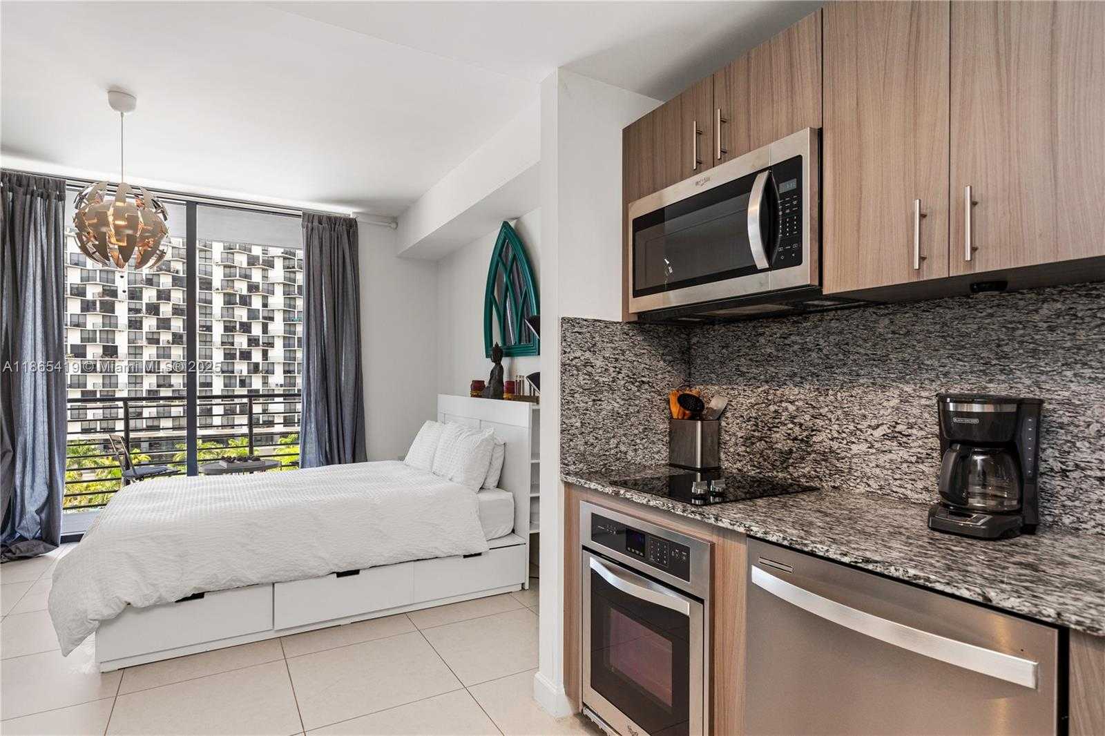 Small Image of 5350 NORTH WEST 84TH AVE #710, Doral Number 11