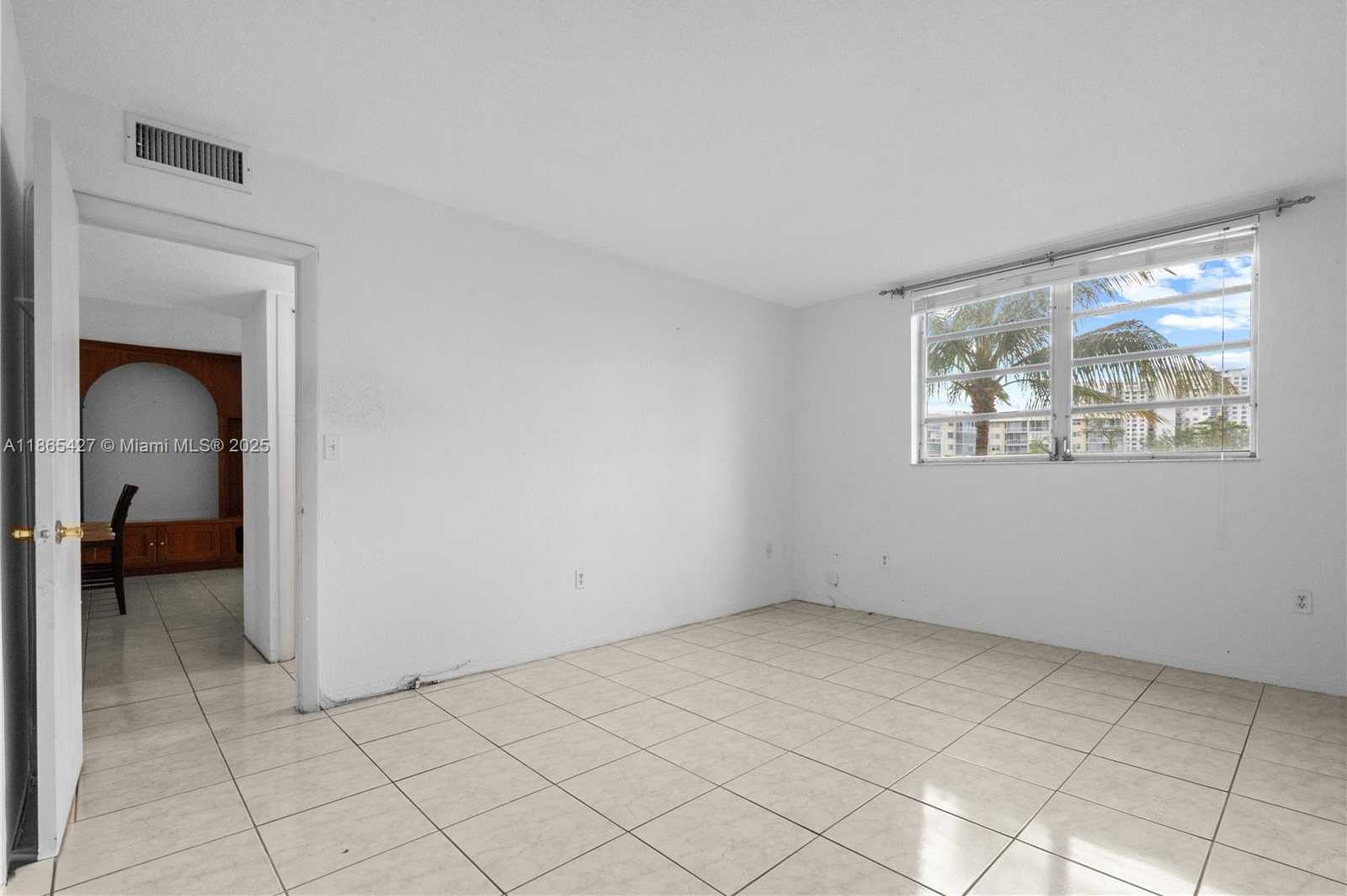 Small Image of 3030 MARCOS DR #T203, Aventura Number 14