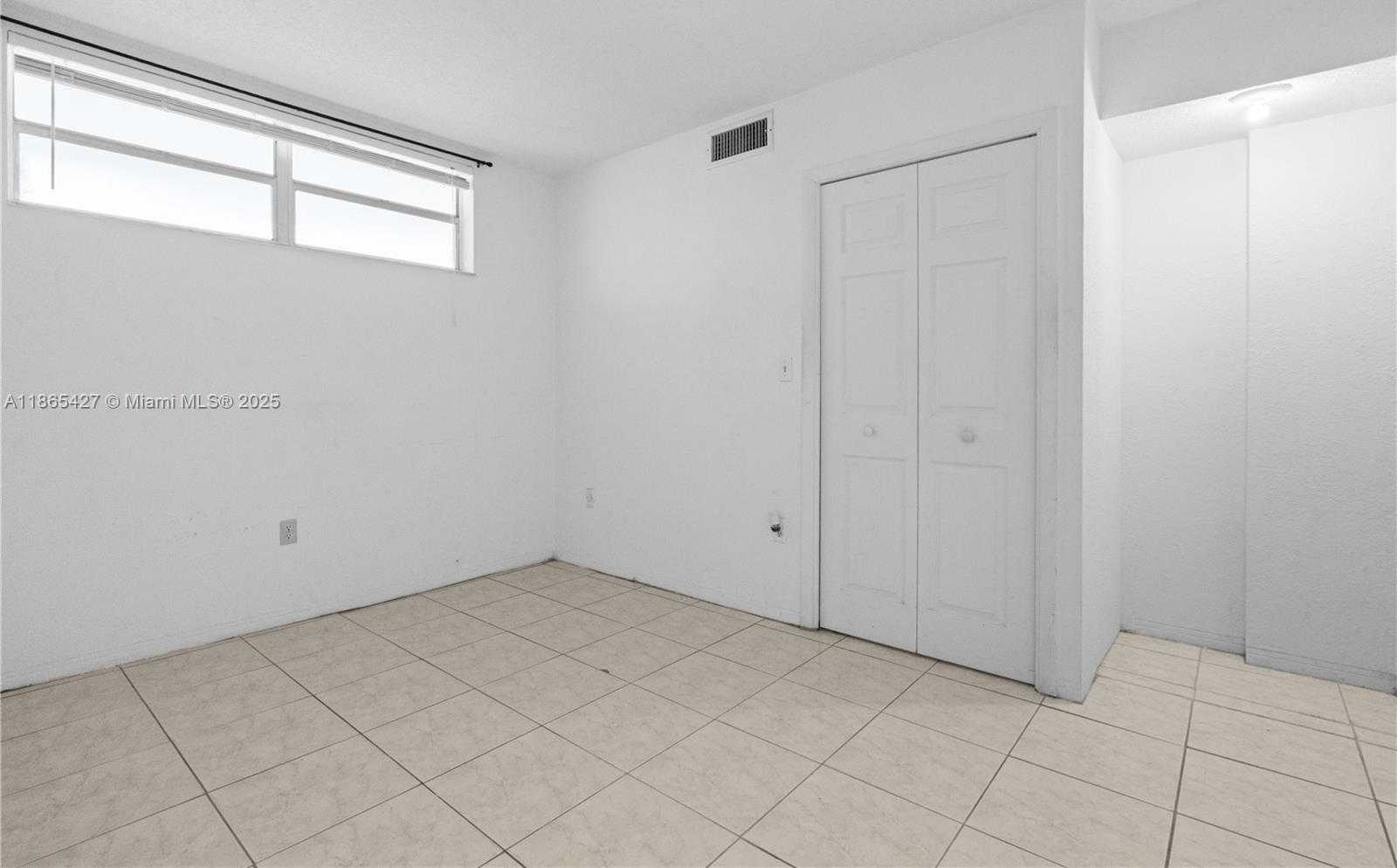 Small Image of 3030 MARCOS DR #T203, Aventura Number 20