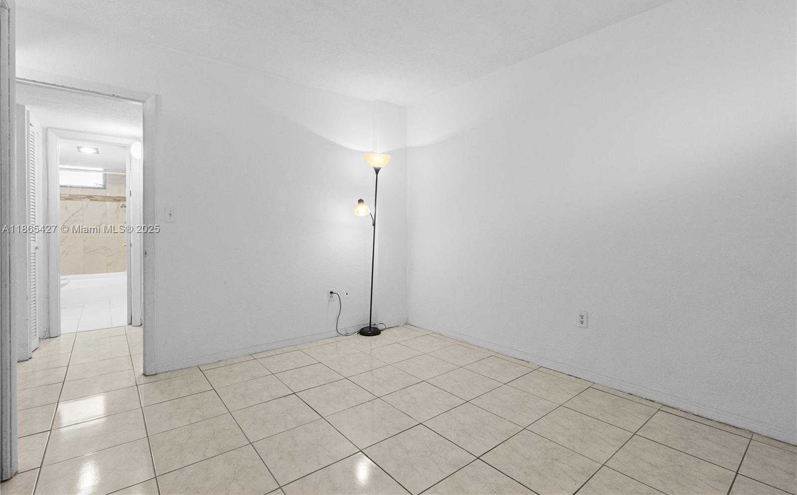 Small Image of 3030 MARCOS DR #T203, Aventura Number 21