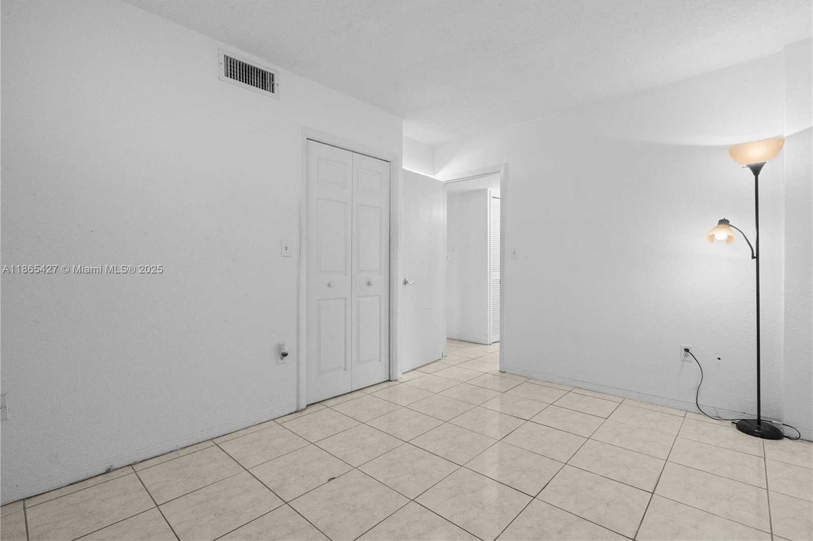Small Image of 3030 MARCOS DR #T203, Aventura Number 22