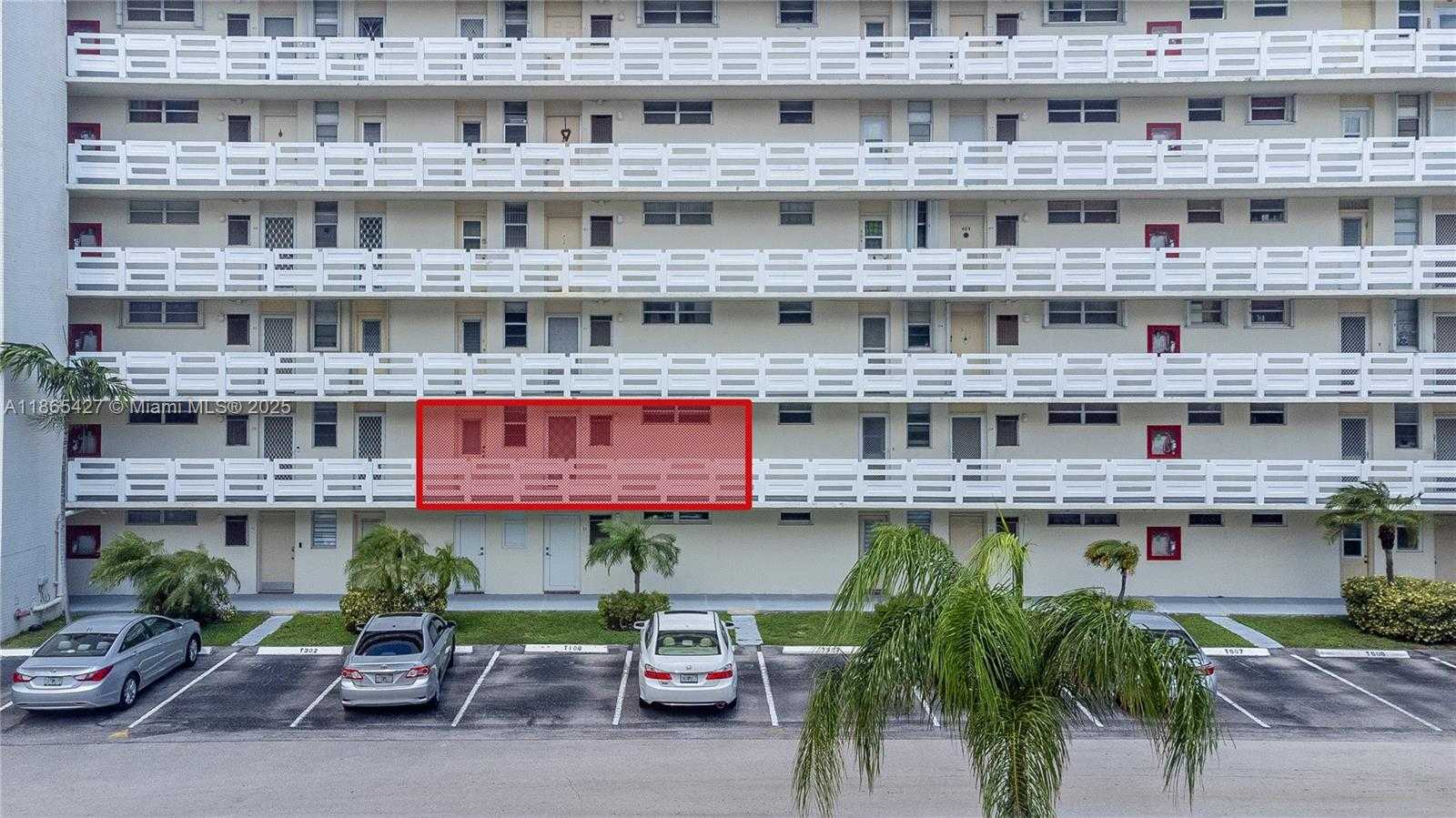 Small Image of 3030 MARCOS DR #T203, Aventura Number 38