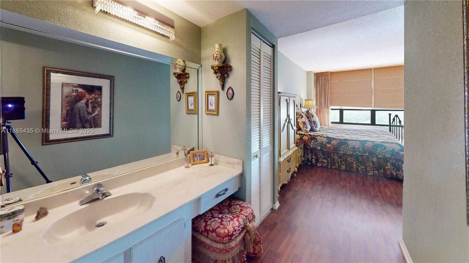 Small Image of 600 THREE ISLANDS BLVD #607, Hallandale Beach Number 19
