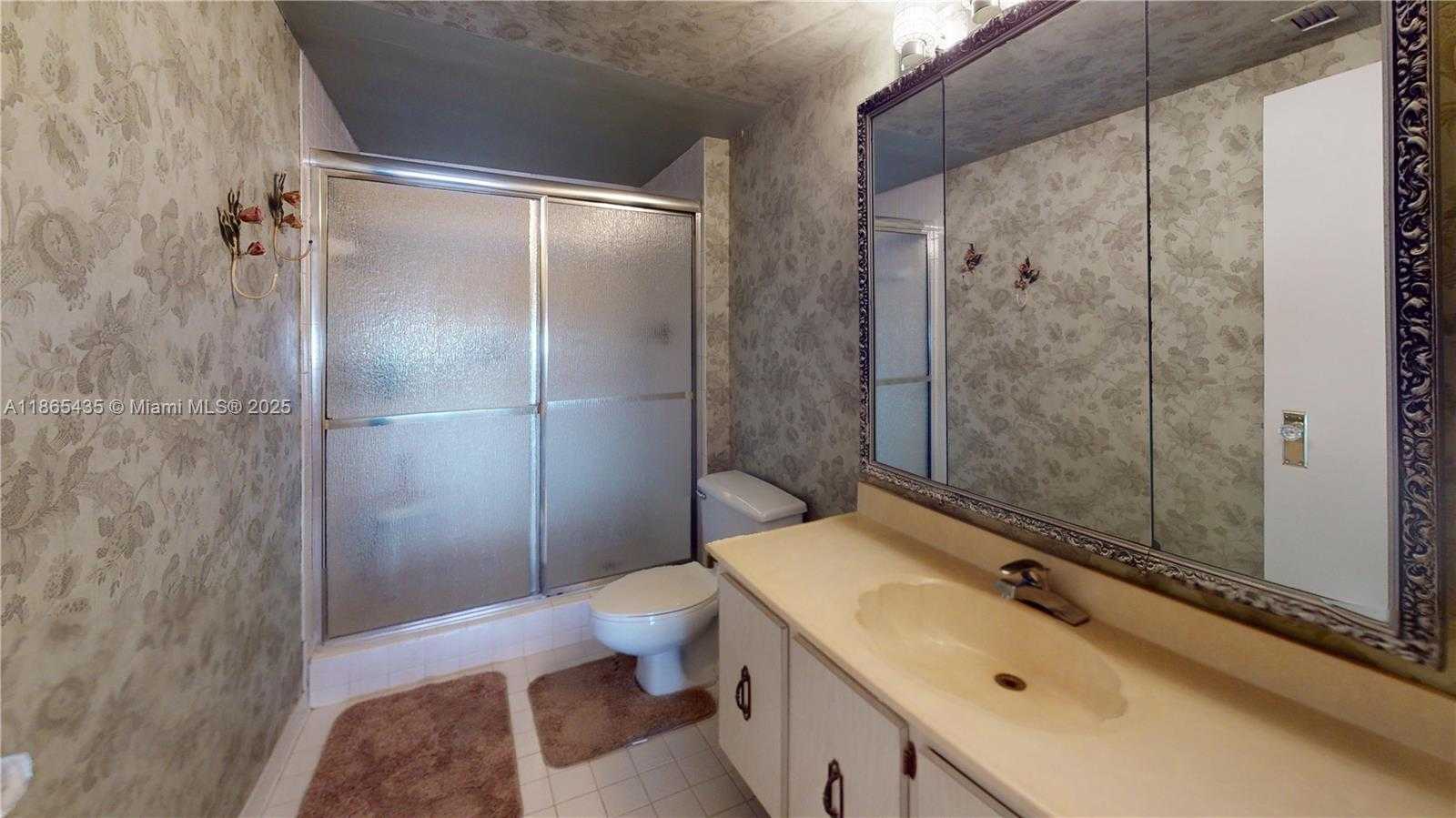 Small Image of 600 THREE ISLANDS BLVD #607, Hallandale Beach Number 20