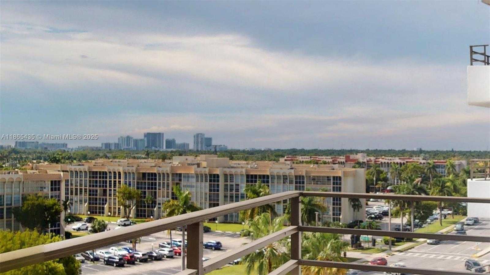 Small Image of 600 THREE ISLANDS BLVD #607, Hallandale Beach Number 4