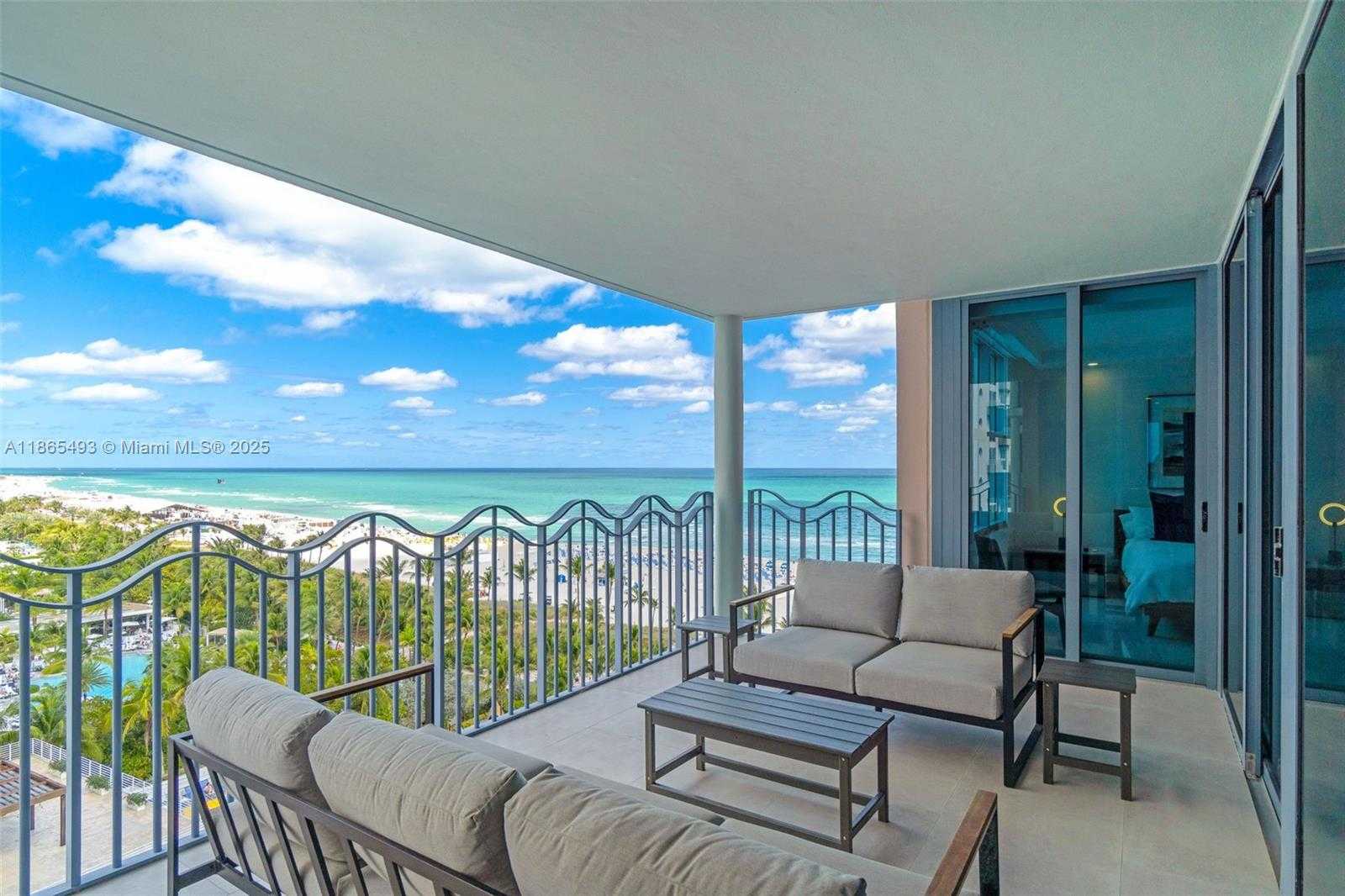 Small Image of 1500 OCEAN DRIVE #1003, Miami Beach Number 14