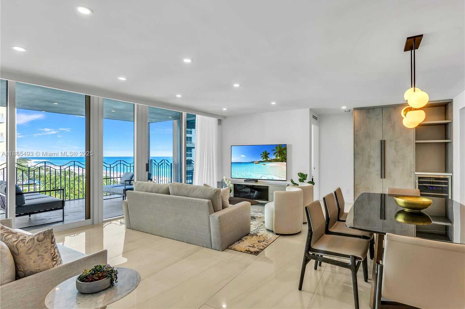 Small Image of 1500 OCEAN DRIVE #1003, Miami Beach Number 2