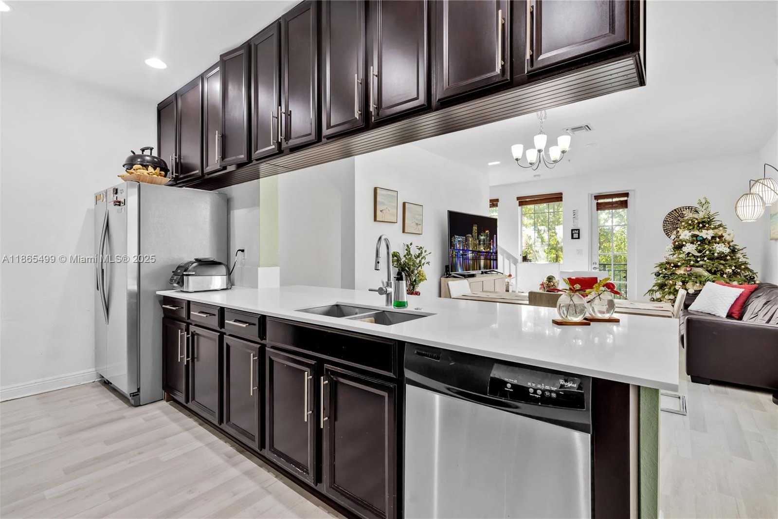 Small Image of 14749 SOUTH WEST 9TH ST #3110, Pembroke Pines Number 5