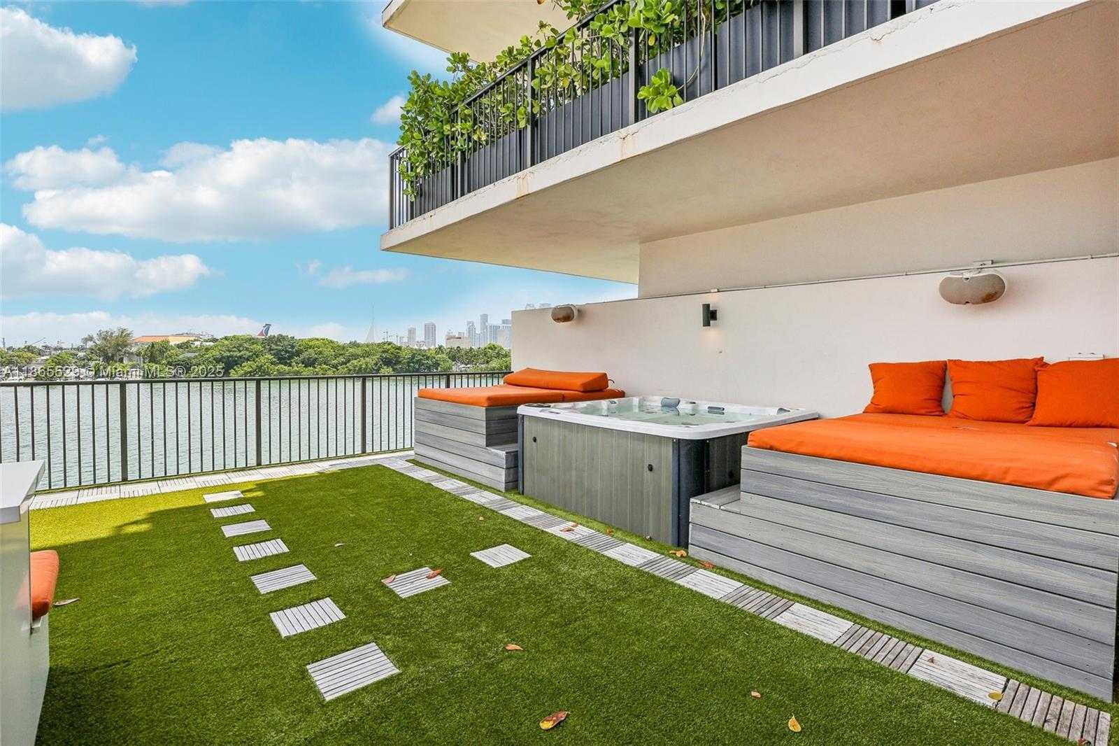 Small Image of 1000 VENETIAN WAY #TH101, Miami Number 2