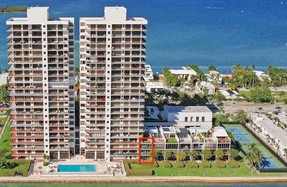 Small Image of 1000 VENETIAN WAY #TH101, Miami Number 24