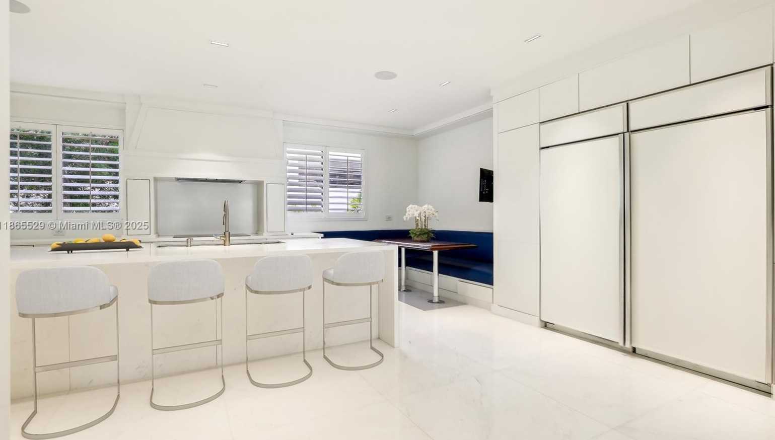Small Image of 1000 VENETIAN WAY #TH101, Miami Number 7