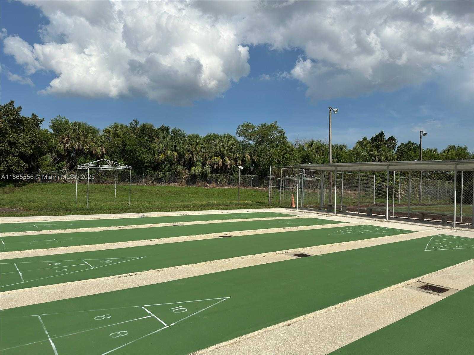 Small Image of 3100 HOLIDAY SPRINGS BLVD #107, Margate Number 10