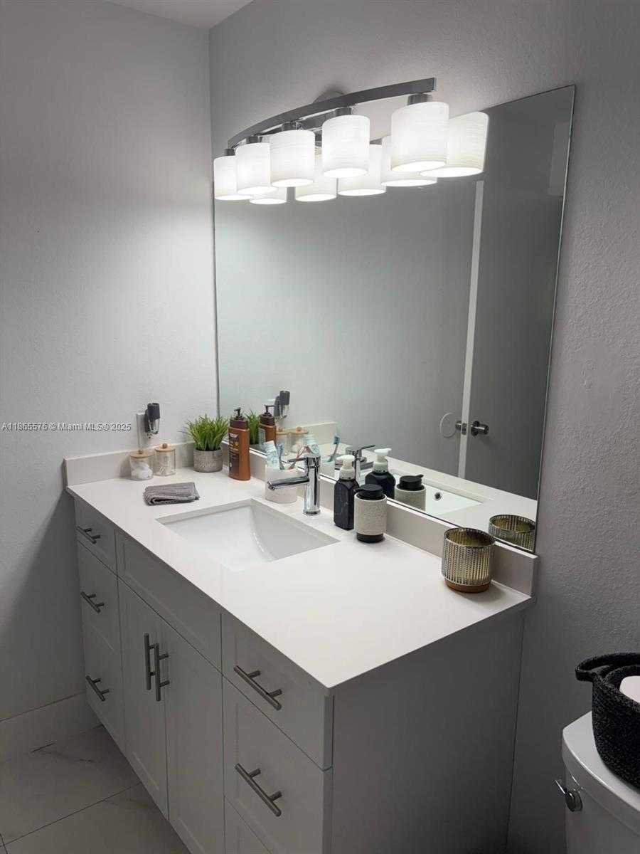 Small Image of 15560 SOUTH WEST 106TH LN #1310, Miami Number 17