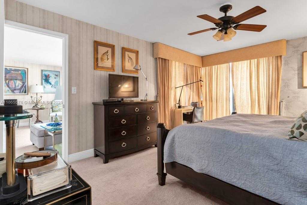 Small Image of 1200 SOUTH FLAGLER DR #206, West Palm Beach Number 13