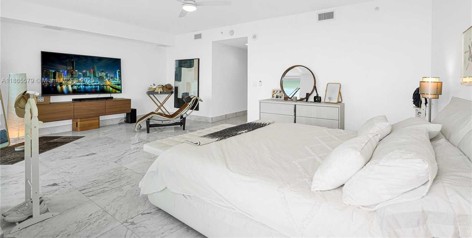 Small Image of 3951 SOUTH OCEAN DR #1901, Hollywood Number 18