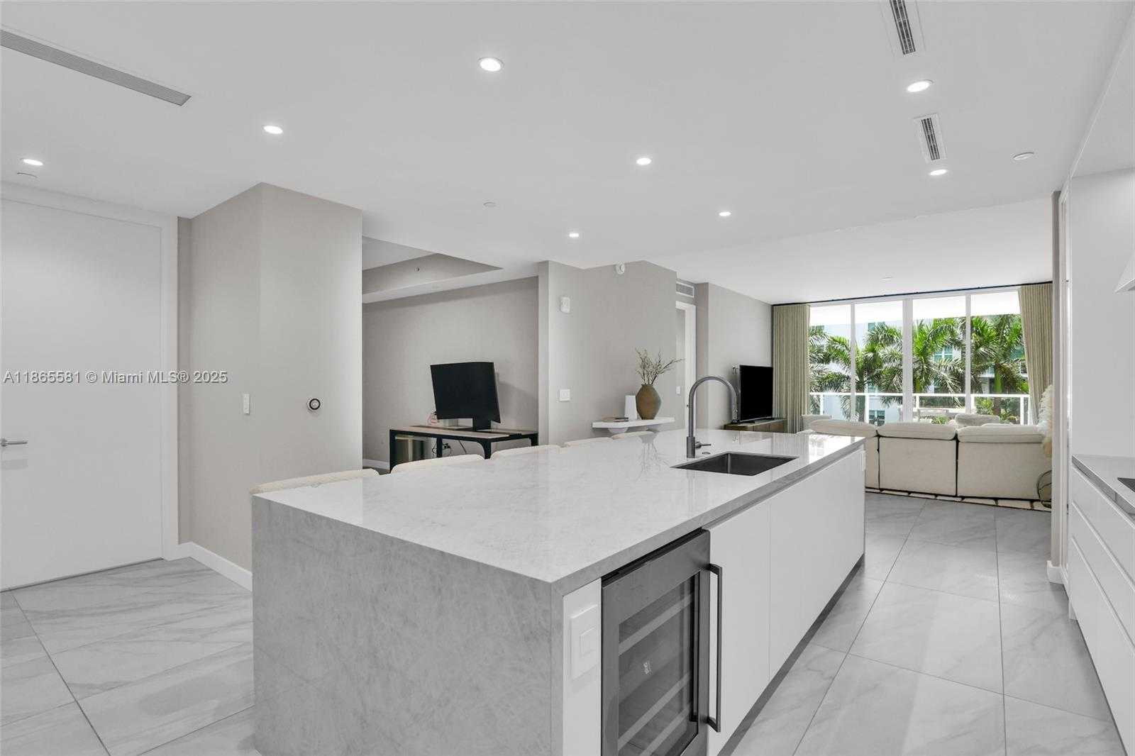 Small Image of 220 SOUTH EAST MIZNER BLVD #414, Boca Raton Number 3