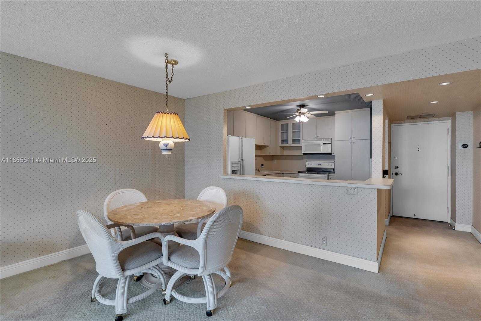 Small Image of 1901 BRICKELL AVE #B1912, Miami Number 18