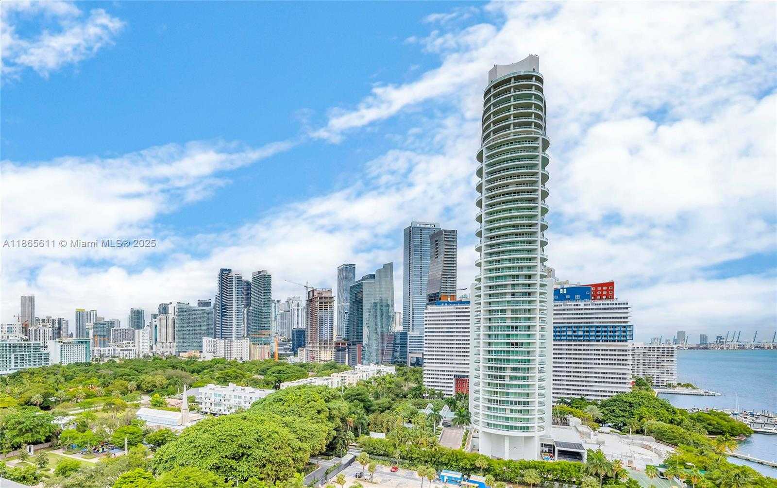 Small Image of 1901 BRICKELL AVE #B1912, Miami Number 2