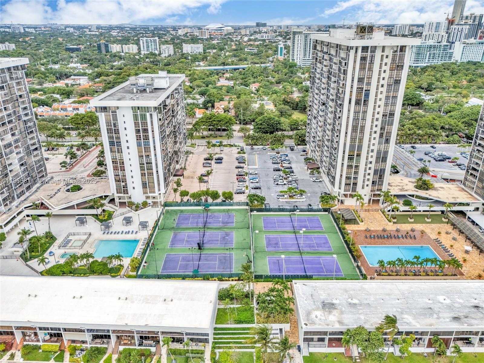 Small Image of 1901 BRICKELL AVE #B1912, Miami Number 44