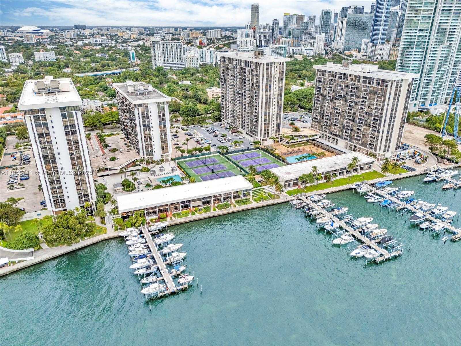 Small Image of 1901 BRICKELL AVE #B1912, Miami Number 46