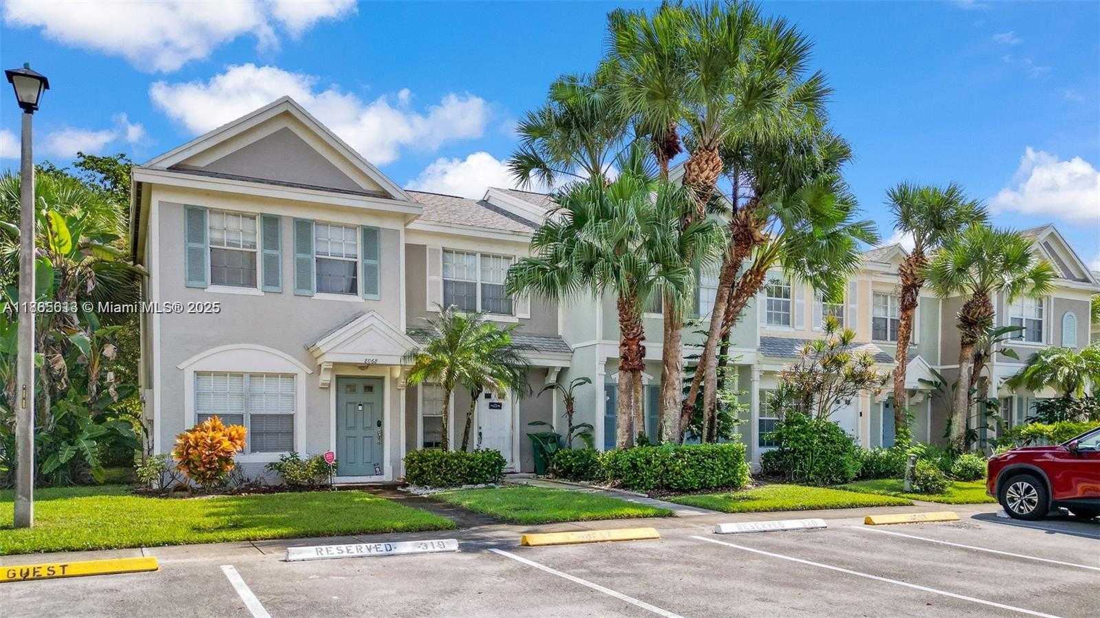 Small Image of 8066 SANIBEL DR #8066, Tamarac Number 2