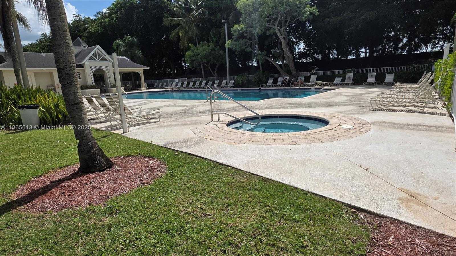 Small Image of 8066 SANIBEL DR #8066, Tamarac Number 22