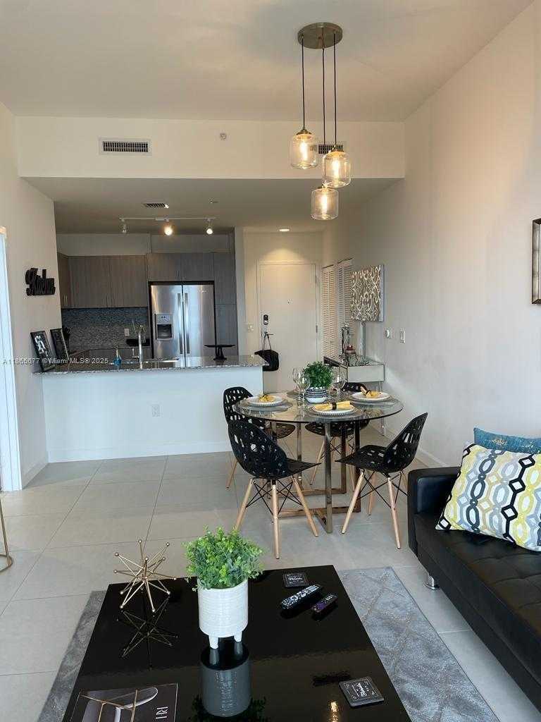 Small Image of 5350 NORTH WEST 84TH AVE #1911, Doral Number 3