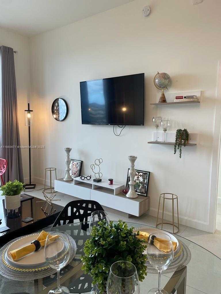 Small Image of 5350 NORTH WEST 84TH AVE #1911, Doral Number 7