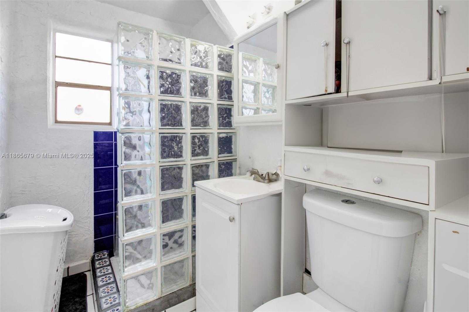 Small Image of 3451 SOUTH WEST 11TH ST #8A, Miami Number 7