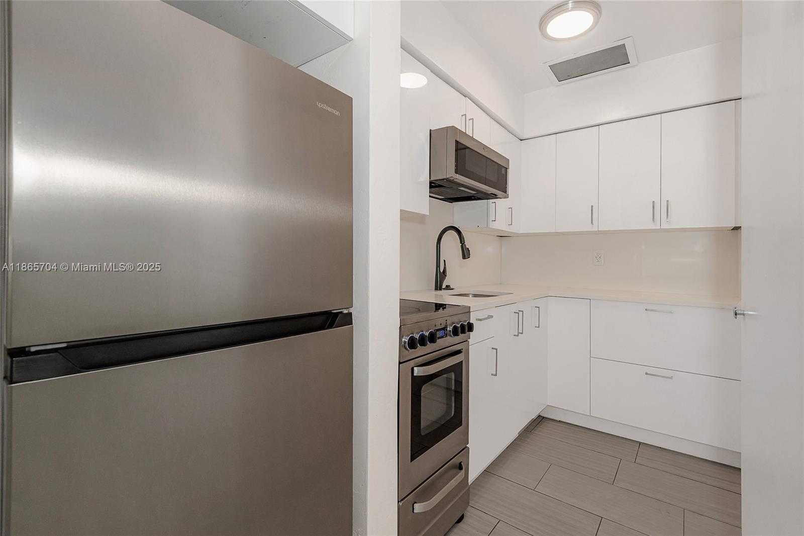 Small Image of 2901 POLK ST #10, Hollywood Number 12