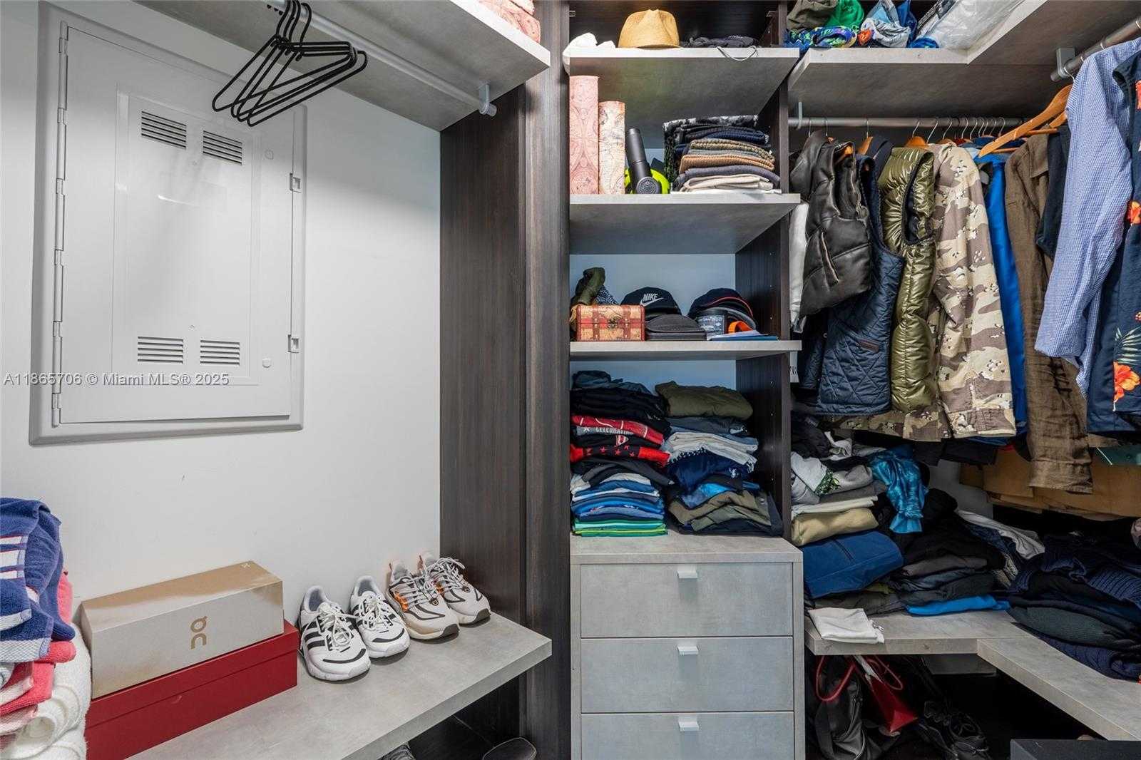 Small Image of 801 SOUTH MIAMI AVE #4405, Miami Number 26