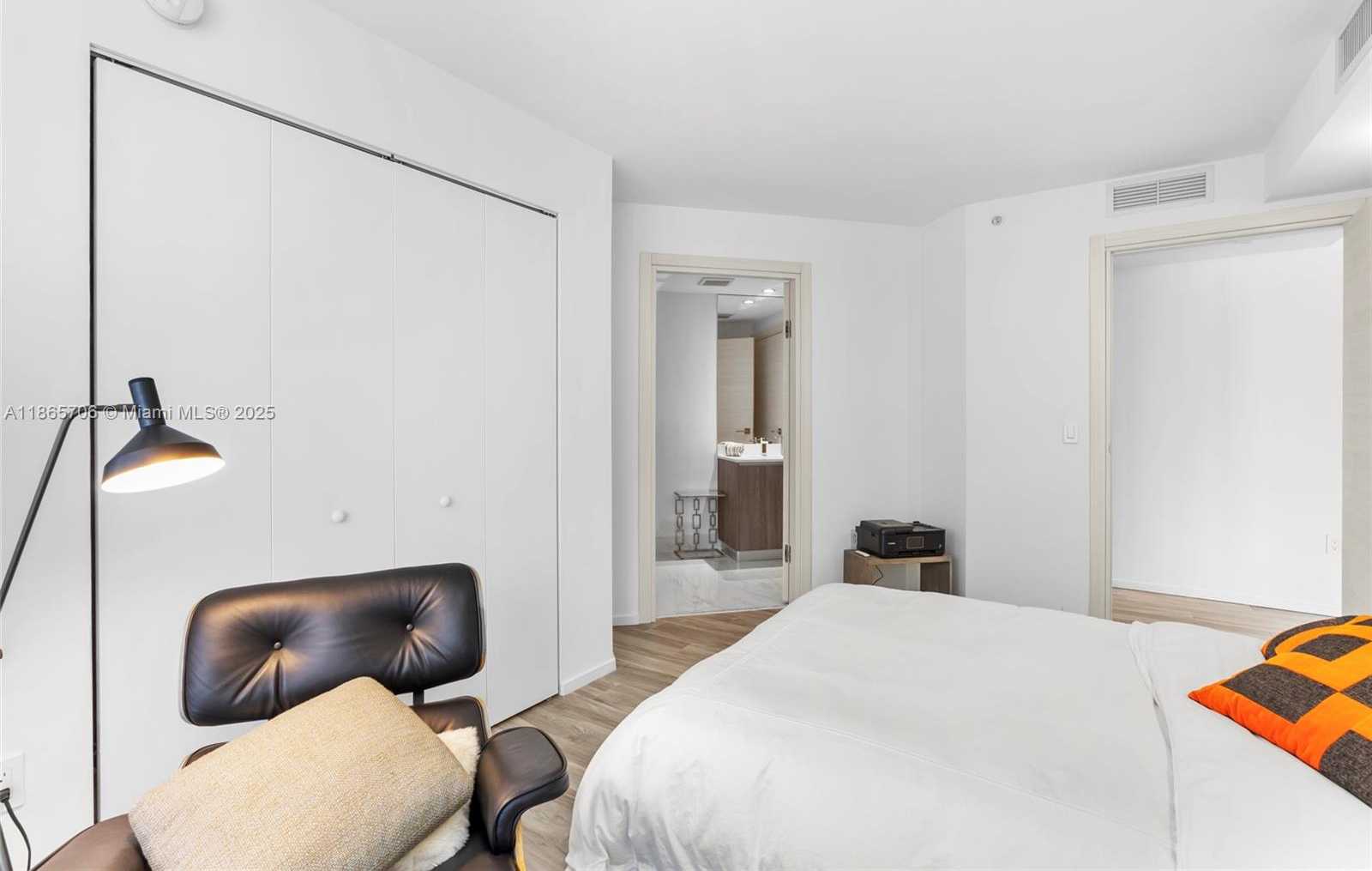 Small Image of 801 SOUTH MIAMI AVE #4405, Miami Number 31