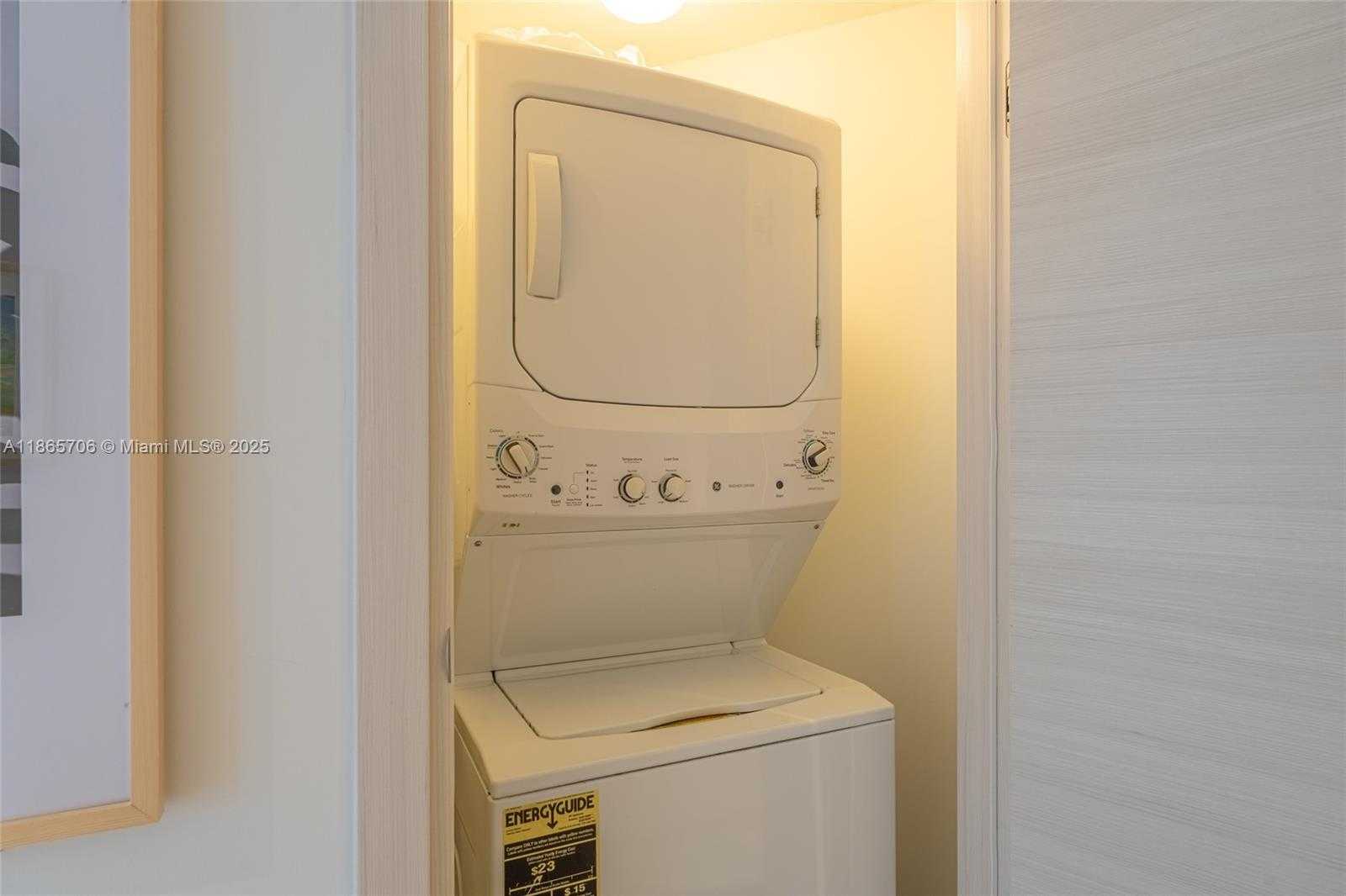 Small Image of 801 SOUTH MIAMI AVE #4405, Miami Number 45