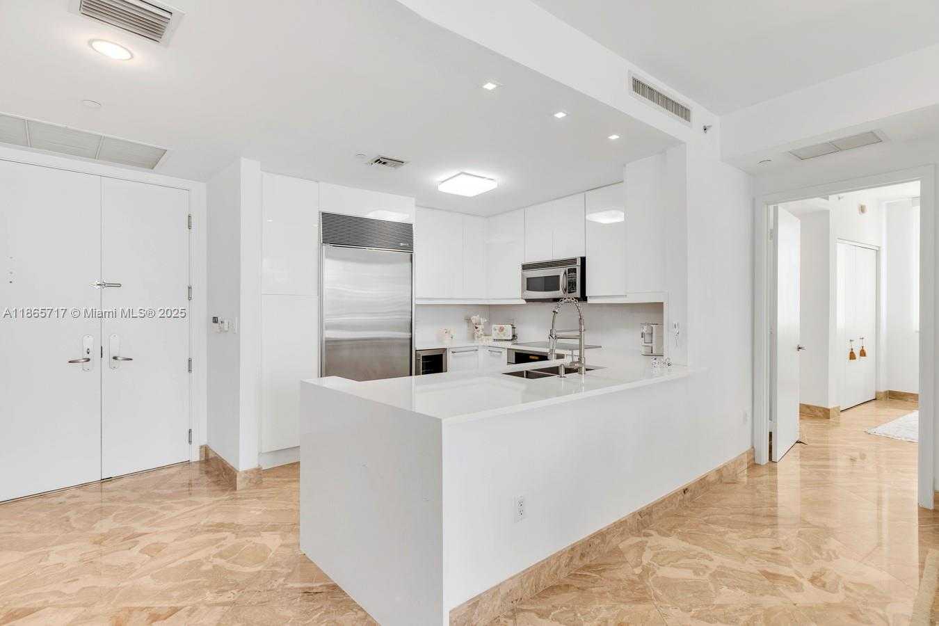 Small Image of 901 BRICKELL KEY BLVD #1409, Miami Number 14